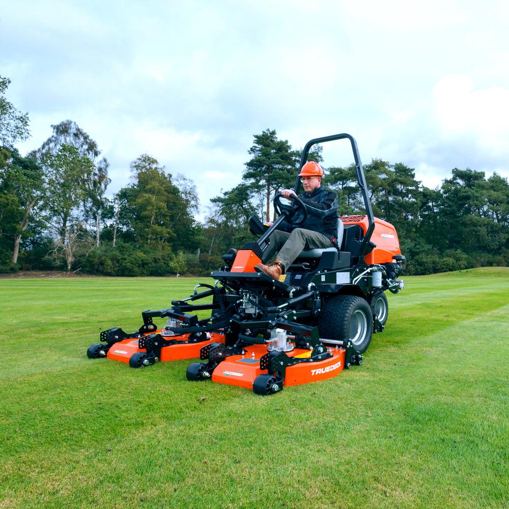 Jacobsen AR331 with a Trustworthy Kubota® Engine