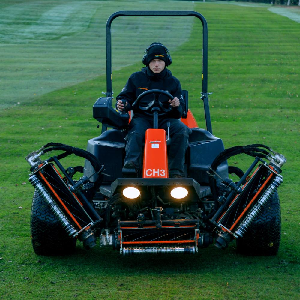 LF570 Ride-on Reel Mower with fast transport speed