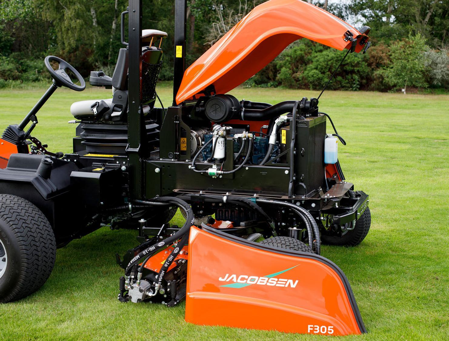 Jacobsen Turf Mowers - Robust, powerful, productive, with a quality cut.  Find out more about the F407 super-wide ride on reel mower