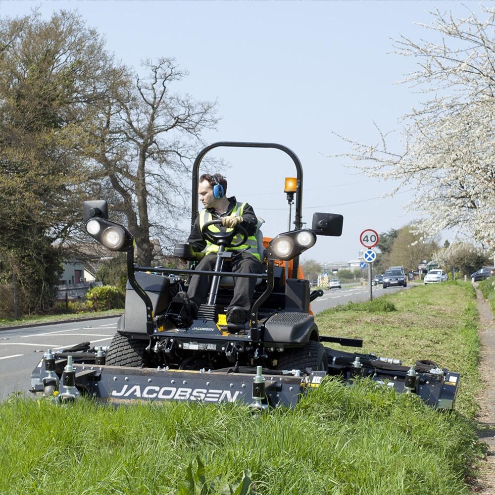 Jacobsen HM600 Flail Mower