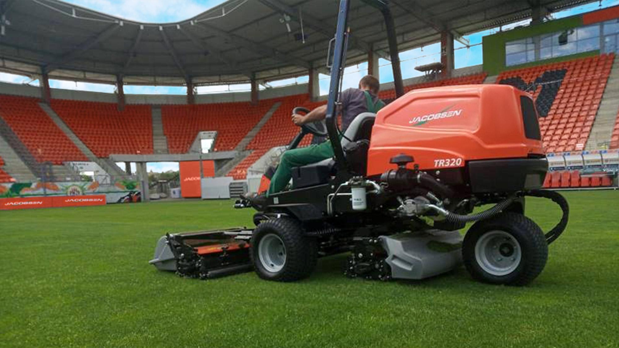 Jacobsen TR320 Mower