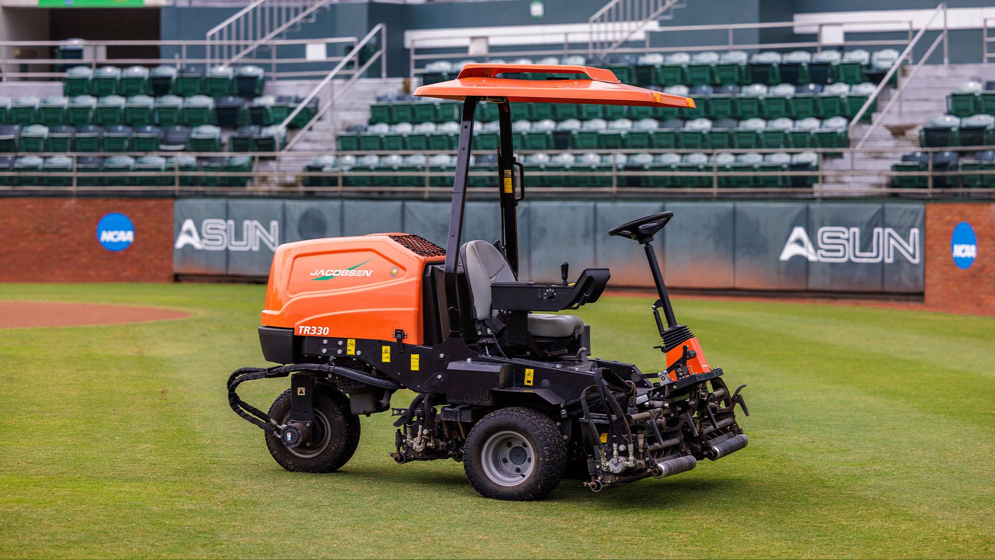 Jacobsen TR330 Mower