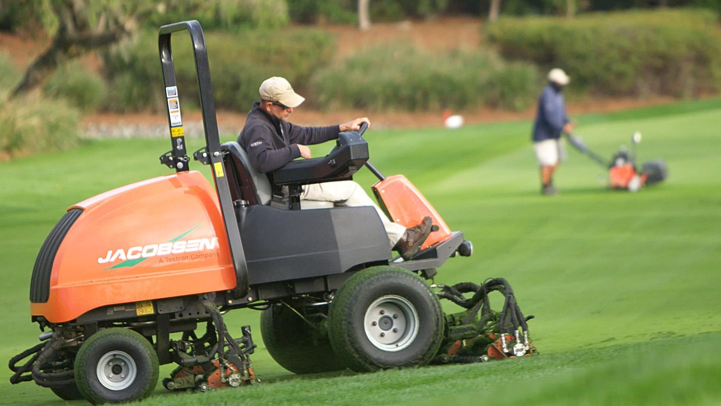 LF550 mowing grass